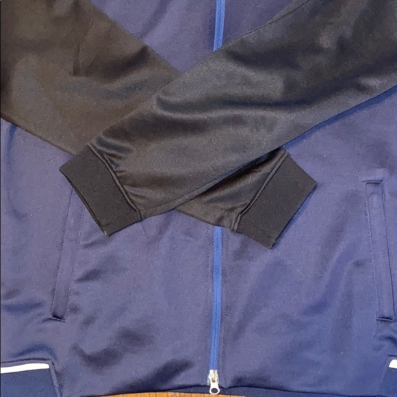 EUC Paris Saint-Germain warm up fan jacket - Picture 6 of 9